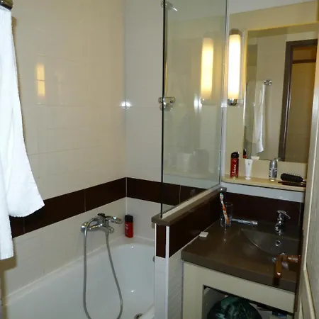 Apartment Cap Esterel Village : 2 Pieces Mer Renove 2e Etage- E1 275la Saint-Raphael (Var)