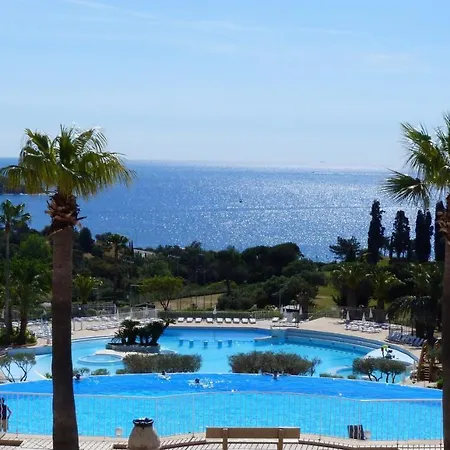 Cap Esterel Village : 2 Pièces Mer Rénové 2è étage- E1 275la *