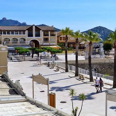 Cap Esterel Village : 2 Pièces Mer Rénové 2è étage- E1 275la * Saint-Raphaël